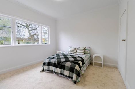 Photo of property in 2 Riverpark Crescent, Henderson, Auckland, 0610