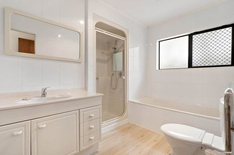 Photo of property in 36 Sturges Road, Henderson, Auckland, 0612