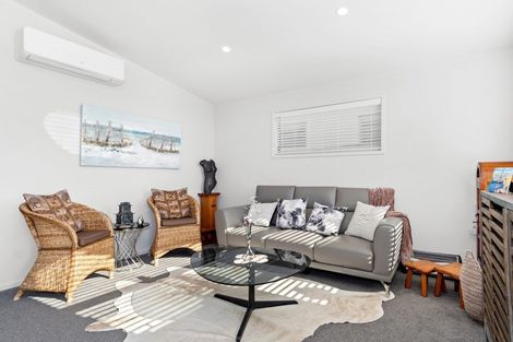 Photo of property in 33 Foley Grove, Pyes Pa, Tauranga, 3110