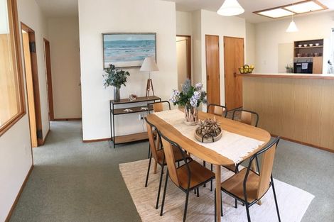 Photo of property in 13 Sunset Parade, Plimmerton, Porirua, 5026