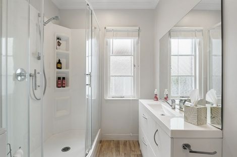 Photo of property in 4/10 Saint Georges Bay Road, Parnell, Auckland, 1052