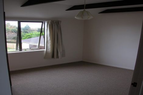 Photo of property in 1/87 Manuka Road, Bayview, Auckland, 0629