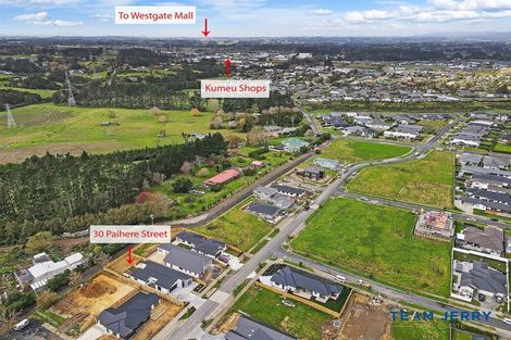 Photo of property in 30 Paihere Street, Huapai, Kumeu, 0810