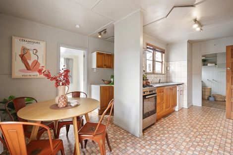 Photo of property in 40 Andrew Avenue, Roslyn, Palmerston North, 4414