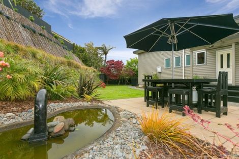 Photo of property in 5a Oawai Place, Marfell, New Plymouth, 4310