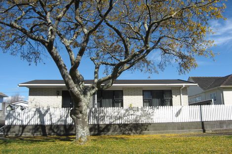 Photo of property in 10 Kaimata Street, Brooklands, New Plymouth, 4310
