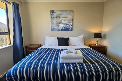 Photo of property in 1 Dwyer Place, Lake Tekapo, 7999