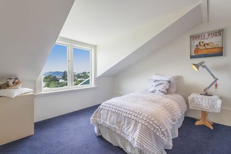 Photo of property in 12 Thorby Street, Northland, Wellington, 6012