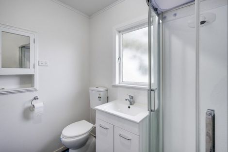 Photo of property in 913 Heretaunga Street East, Parkvale, Hastings, 4122