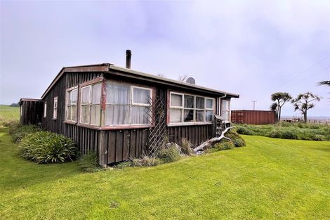 Photo of property in 1262 Kaka Point Road, Kaka Point, 9271