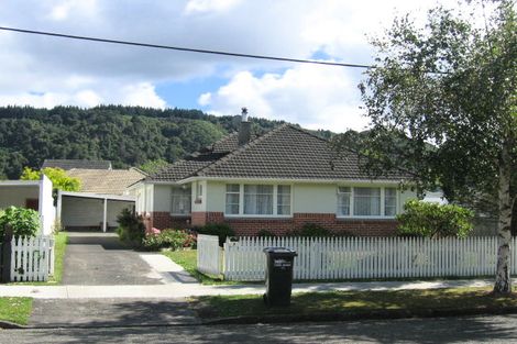 Photo of property in 3 Ruahine Street, Trentham, Upper Hutt, 5018