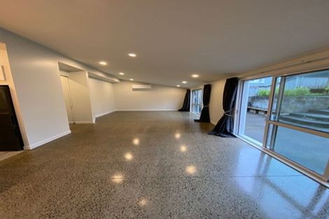 Photo of property in 77 Nottingham Street, Karori, Wellington, 6012