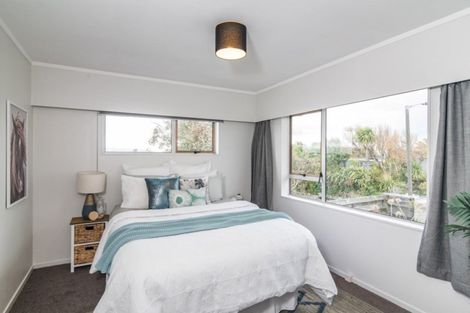 Photo of property in 24b The Track, Plimmerton, Porirua, 5026