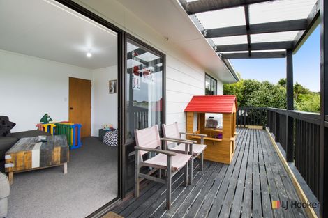 Photo of property in 2 Nathan Place, Athenree, Katikati, 3177