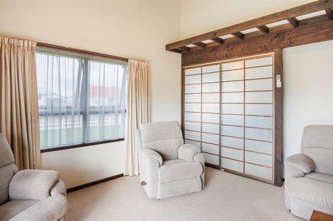 Photo of property in 12a Oxford Street, Marton, 4710