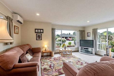 Photo of property in 4g Cedar Drive, Paraparaumu Beach, Paraparaumu, 5032
