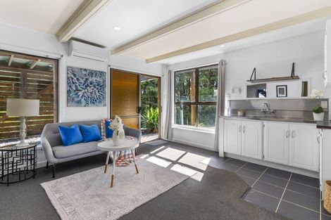 Photo of property in 5 Grevillea Court, Totara Heights, Auckland, 2105