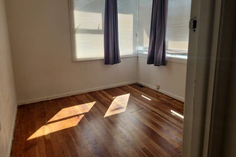 Photo of property in 21 Parker Avenue, New Lynn, Auckland, 0600