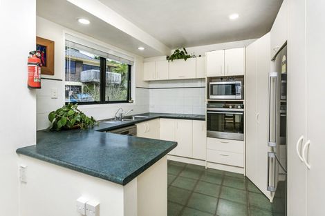 Photo of property in 6 Serrata Place, Browns Bay, Auckland, 0630