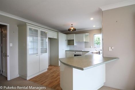 Photo of property in 2/28 Carnoustie Drive, Wattle Downs, Auckland, 2103