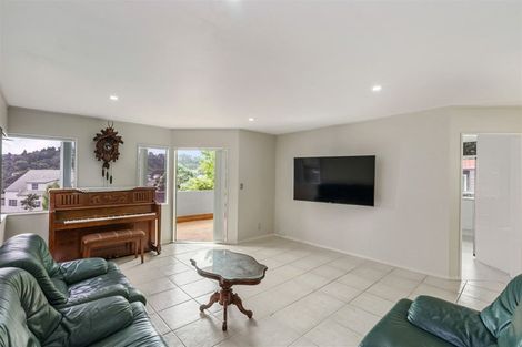 Photo of property in 13 Redfern Lane, Glenfield, Auckland, 0629