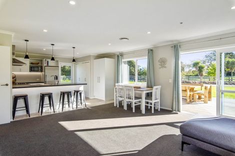 Photo of property in 105 Peka Peka Road, Peka Peka, Waikanae, 5391