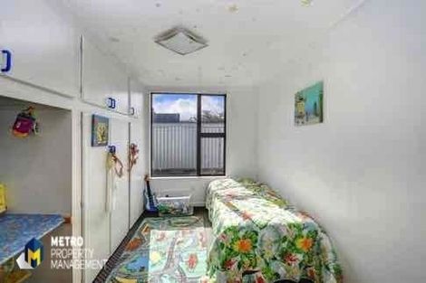 Photo of property in 1 Kowhai Street, Ravensbourne, Dunedin, 9022