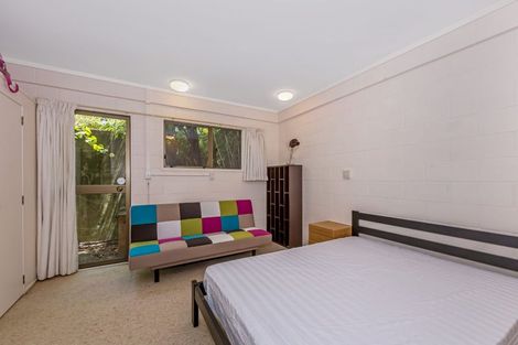 Photo of property in 20 Zita Avenue, Matakatia, Whangaparaoa, 0930