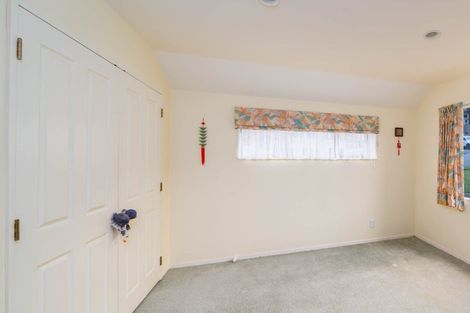 Photo of property in 16 Waverton Terrace, Churton Park, Wellington, 6037