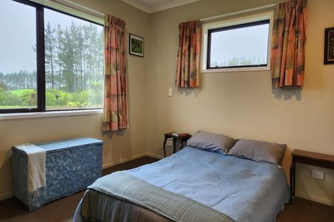 Photo of property in 287 Surrey Road, Tariki, Inglewood, 4388