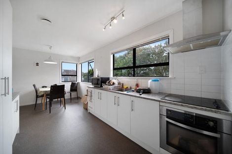 Photo of property in 24 Lyncroft Street, Mangere East, Auckland, 2024