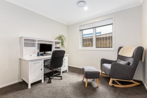 Photo of property in 3 Ramarama Lane, Crofton Downs, Wellington, 6035