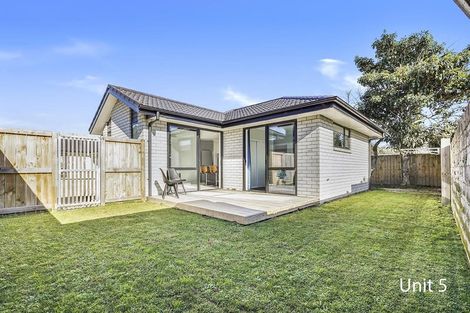 Photo of property in 67d Divich Avenue, Te Atatu South, Auckland, 0610