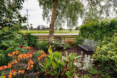 Photo of property in 329 Makirikiri Road, Crofton, Marton, 4787