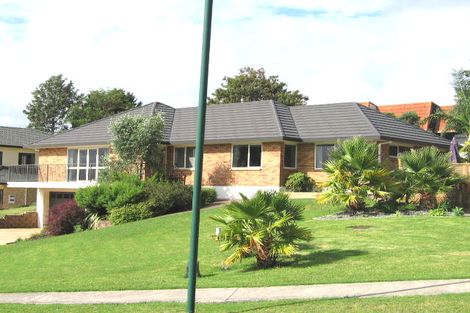 Photo of property in 3 Semillon Avenue, Henderson, Auckland, 0612