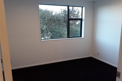 Photo of property in 19/15 Chivalry Road, Glenfield, Auckland, 0629