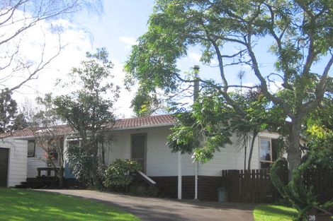 Photo of property in 28 Anich Road, Massey, Auckland, 0614