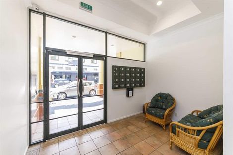 Photo of property in Maddison Apartments, 3/6f Queen Street, Palmerston North, 4410