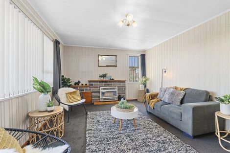 Photo of property in 19 Hume Street, Waitara, 4320