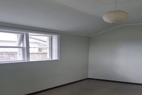 Photo of property in 325 Lake Road, Hauraki, Auckland, 0622