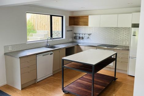 Photo of property in 21a Cockayne Road, Khandallah, Wellington, 6035