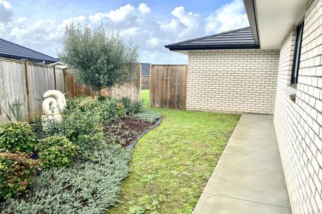 Photo of property in 22 Peter Bourne Drive, Pokeno, 2402