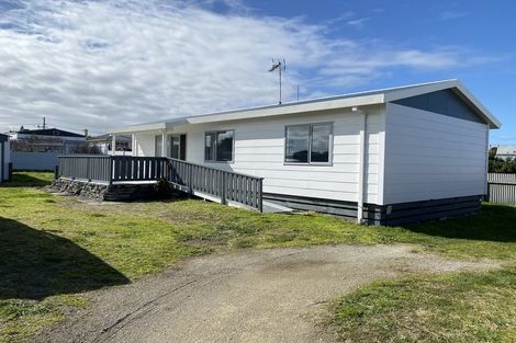 Photo of property in 10a Cornfoot Street, Castlecliff, Whanganui, 4501