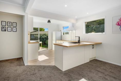 Photo of property in 43 Tennyson Drive, Owhata, Rotorua, 3010