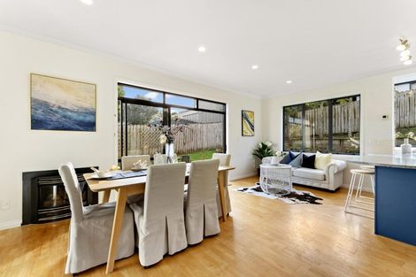 Photo of property in 19 Virginia Street, Henderson, Auckland, 0612