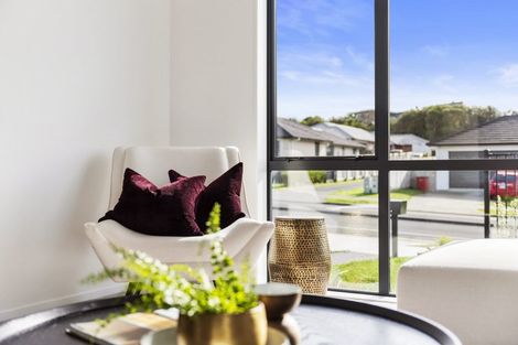 Photo of property in 41 Taikura Avenue, Red Beach, 0932