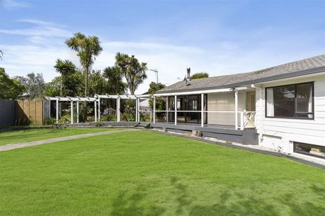 Photo of property in 8 Lorelei Place, Opaheke, Papakura, 2113