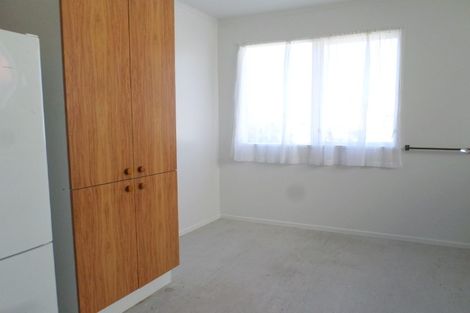 Photo of property in 136 Tasman Street, Mount Cook, Wellington, 6021