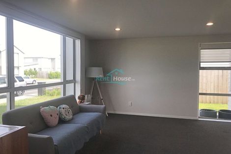 Photo of property in 9 Hakaro Way, Takanini, 2112