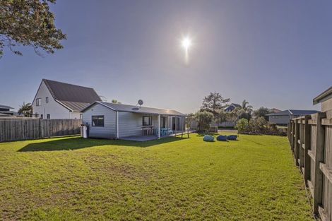 Photo of property in 123 Kowhai Avenue, Matarangi, Whitianga, 3592